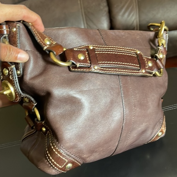 Coach - Picture 9 of 9